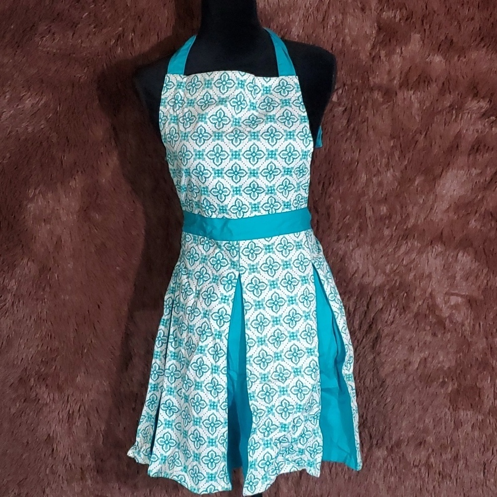 Kay Dee Turquoise and White Apron